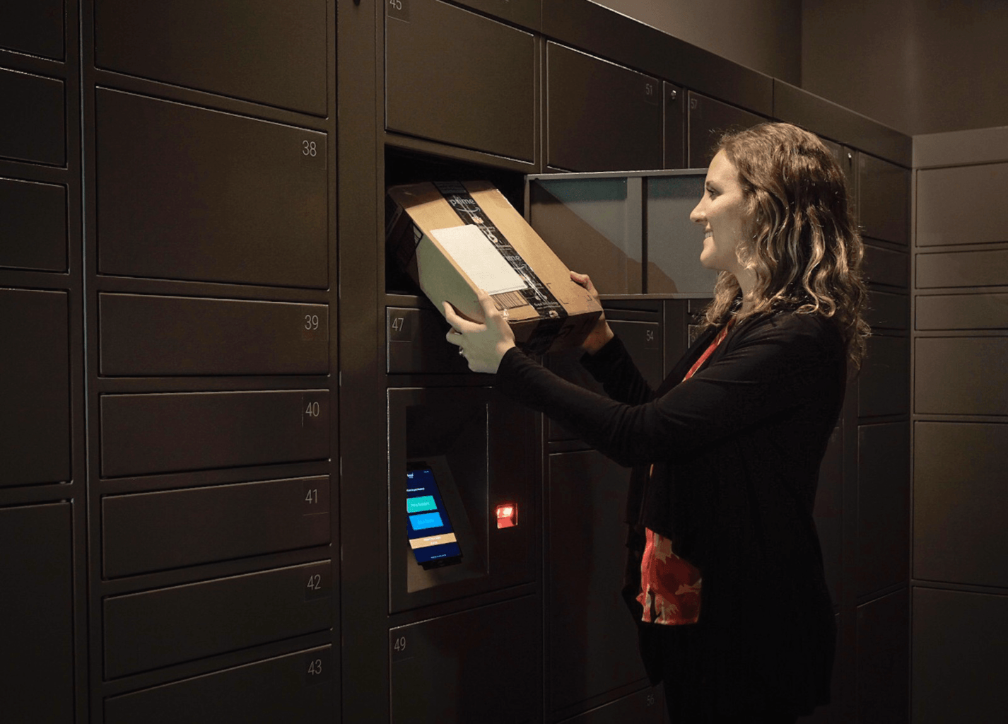 French La Poste rolls out Collect & Station lockers nationwide