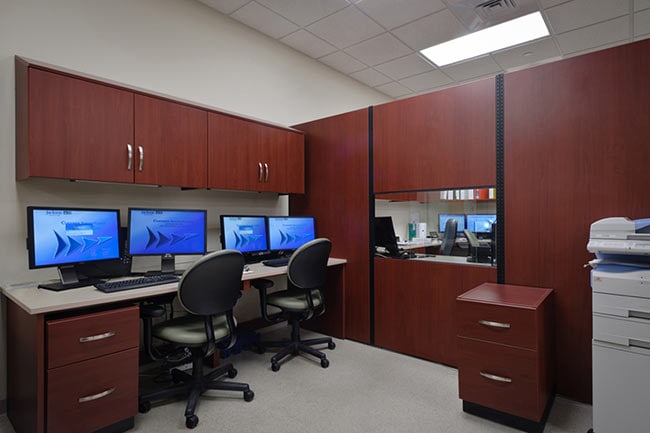 Modular Casework for IT User Support Rooms