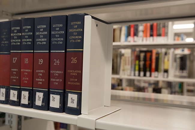 Library Shelving with Adjustable Dividers