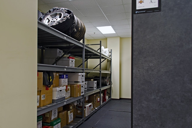 Wide-Span Shelving for Bulk Evidence Storage