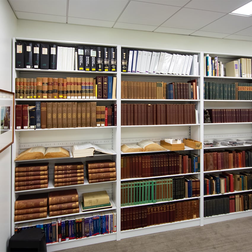Corporate-Library-Case-Type-Shelving