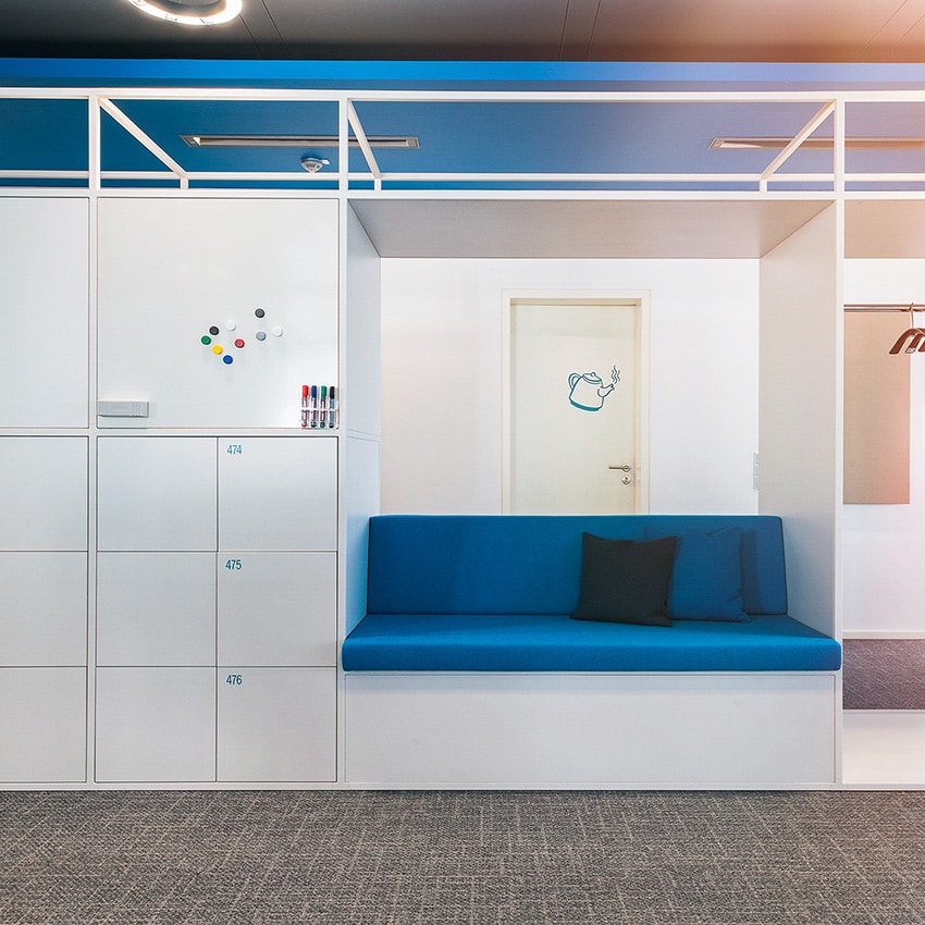 Seating-Built-in-to-Library-Smart-Lockers