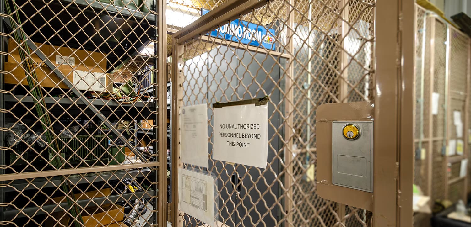 Cages-Bottom-Photo
