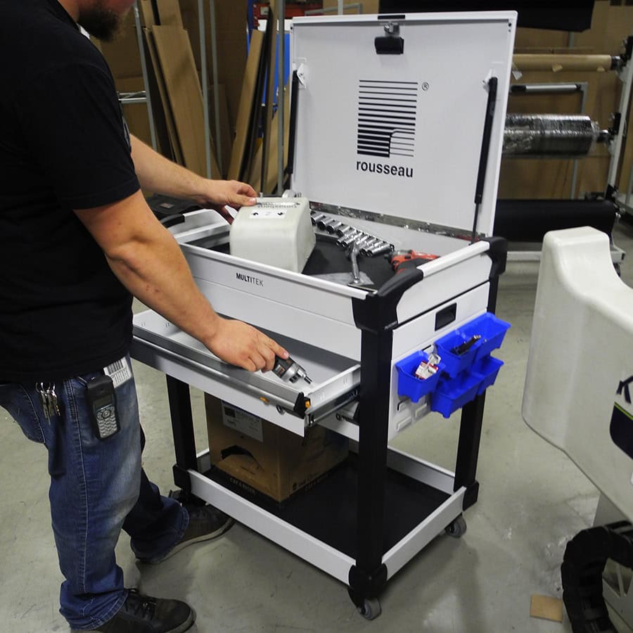 Mobile-Tool-Carts-EMC