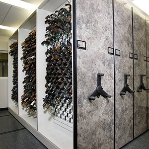 Mobile-Shelving-for-lab-equipment