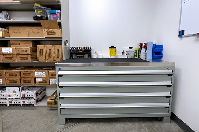 Workbench-and-Drawers-Law-Enforcementl